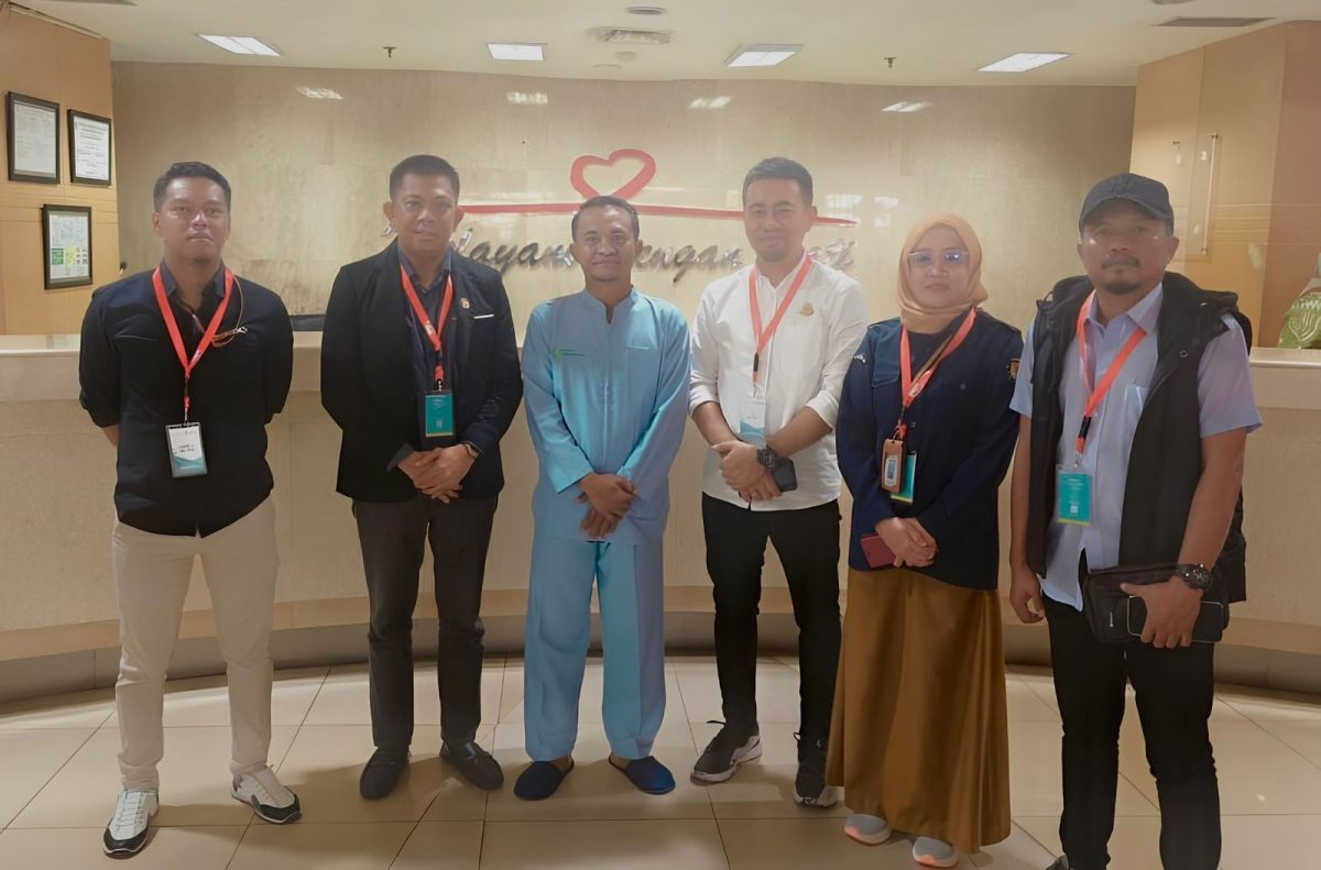Pasangan "BerAmal" Melakukan Pemeriksaan Kesehatan di RS Wahidin Sudirohusodo Makassar_trends.co.id