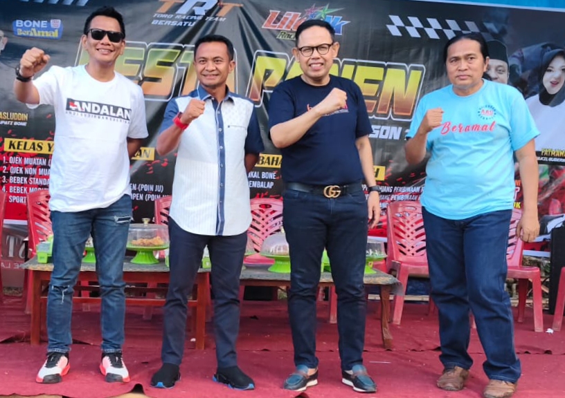 Pasangan "BerAmal" Hadiri Pesta Panen Masyarakat Bone dengan Berbagi Bantuan_trends.co.id