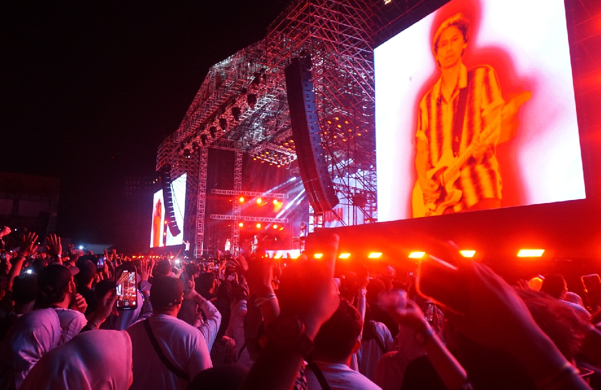 Konser Sheila On 7 di Pekanbaru Berlangsung Meriah_trends.co.id