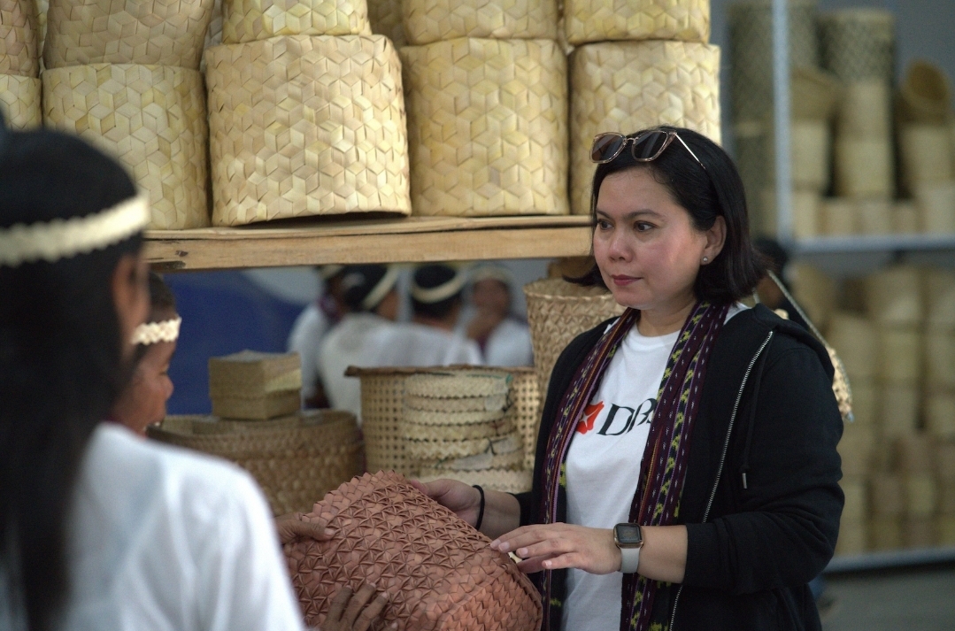 Du Anyam Rayakan 10 Tahun Komitmen Pemberdayaan Perempuan dan Keberlanjutan_trends.co.id