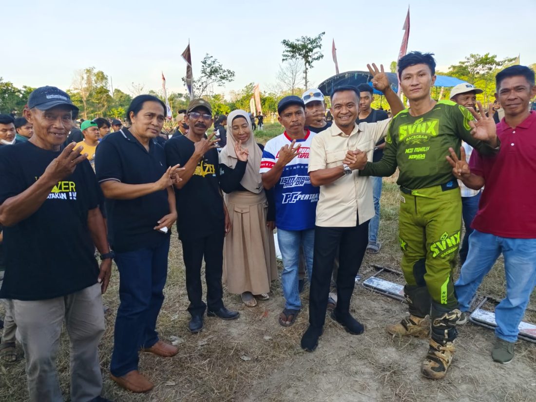 Andi Asman Tutup Lomba Ojek Gabah, Pesta Rakyat Petani_trends.co.id