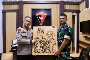 Sinergitas TNI-Polri, Dandim Bone Sambangi Brimob Polda Sulsel