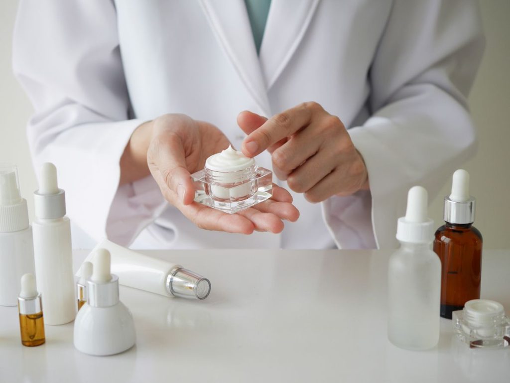 Mengenal Ciri-Ciri Skincare Berbahaya: Hindari Risiko untuk Kesehatan_trends.co.id