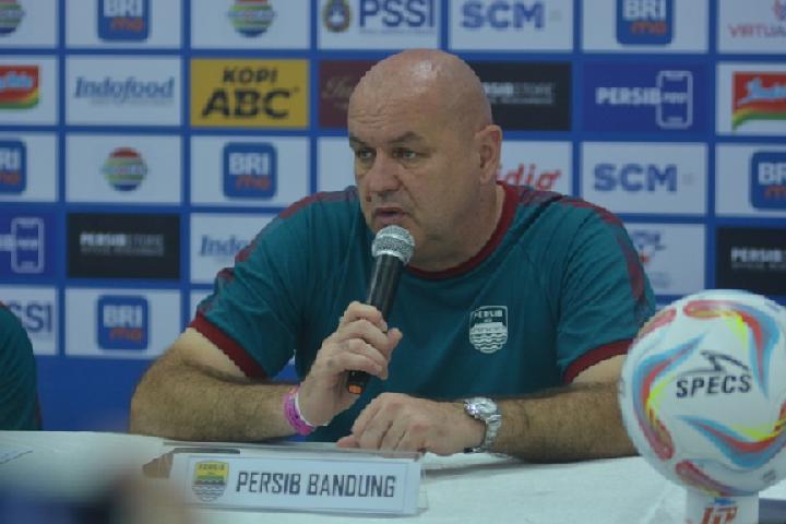 Persib Bandung vs Barito Putera: Ujian Konsistensi di Tengah Ambisi Klasemen_trends.co.d