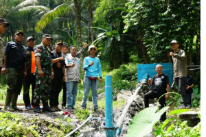 PLN UP3 Jember Wujudkan Solusi Air Bersih di Lumajang dengan Pompa Hidram Ramah Lingkungan