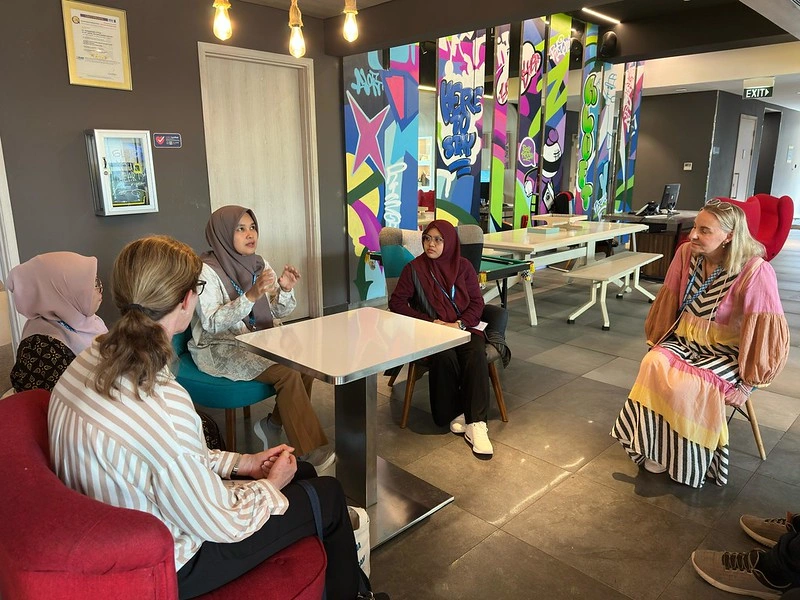 Pendidikan Global Lewat Sentuhan Budaya: BRIDGE Jadi Jembatan Antarguru Indonesia-Australia_TRENDS.CO.ID