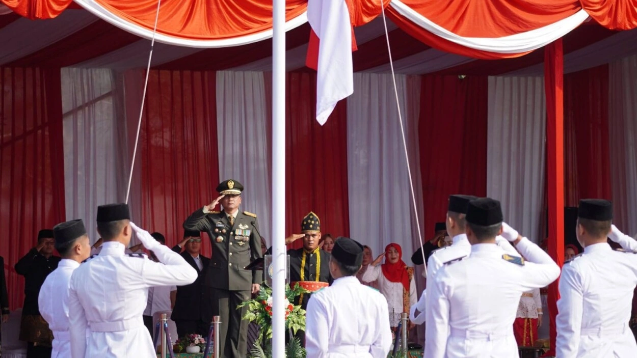 Heboh! Napiter jadi Pengibar Bendera pada Upacara HUT RI ke-80 di Nusakambangan