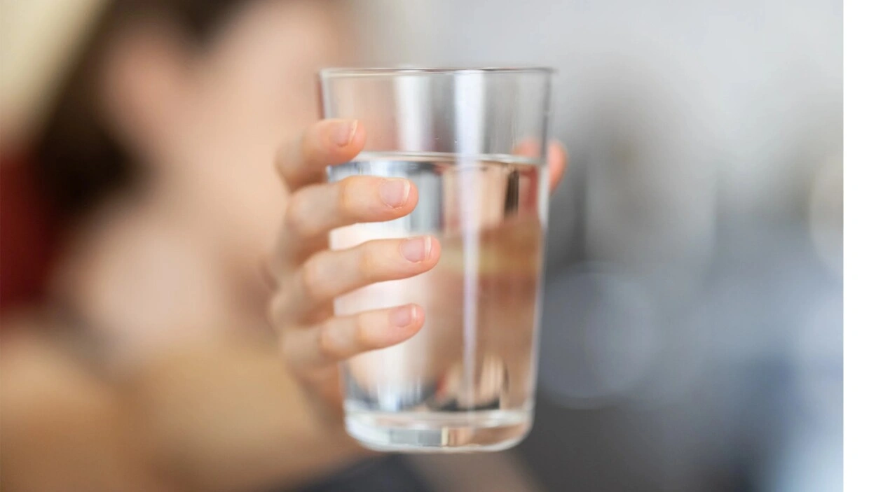 Jangan Sampai Dehidrasi, Air Minum Berkualitas Penting untuk Kesehatan dan Tumbuh Kembang Anak